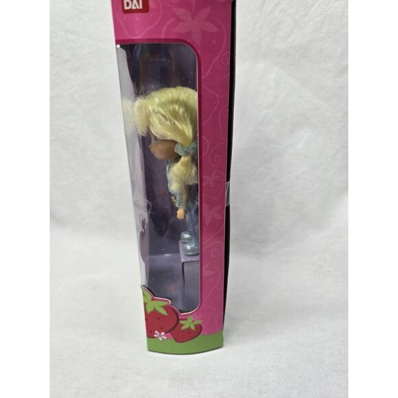 Vintage Strawberry Shortcake Berry Best Friends ANGEL CAKE Bandai Charm 2003 - Picture 8 of 12